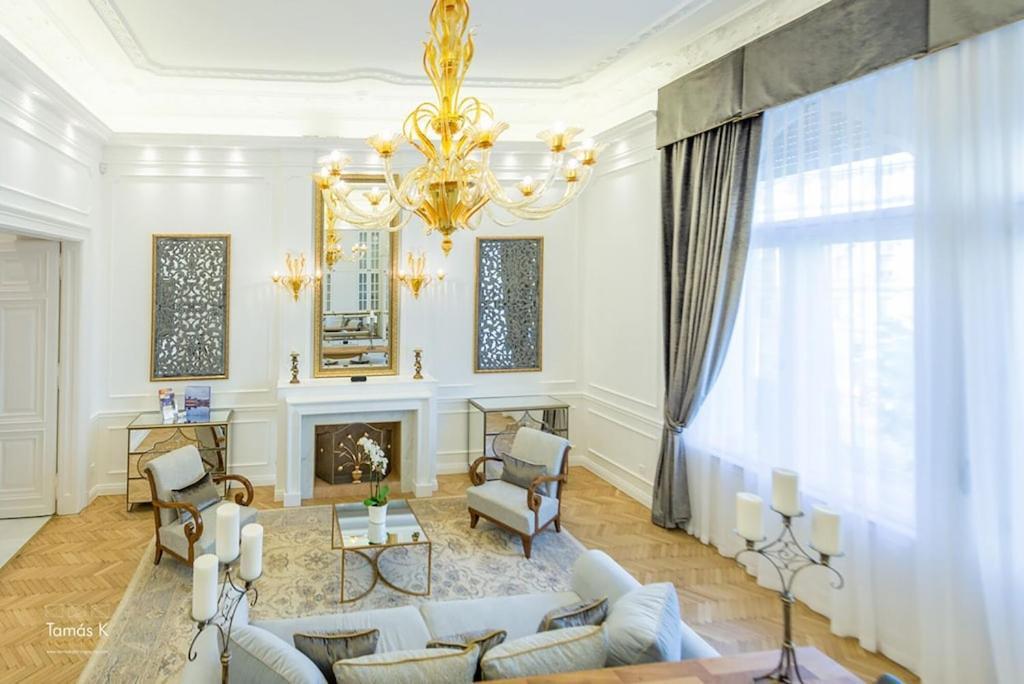 Apartament Bpr The Golden Astoria With Balcony And A/C Budapeszt Zewnętrze zdjęcie